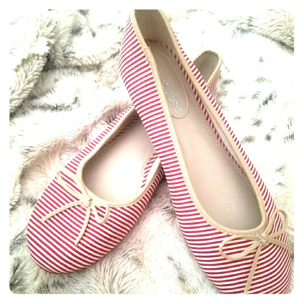 Ladies flats